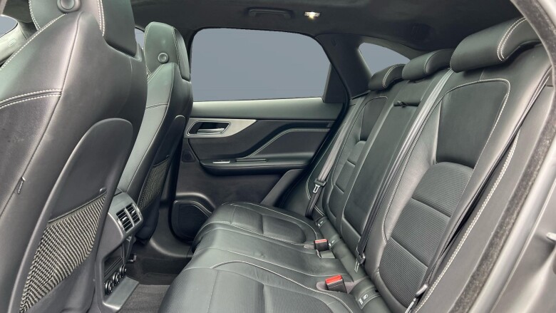 Jaguar F-Pace 2.0d [240] Chequered Flag 5dr Auto AWD Diesel Estate